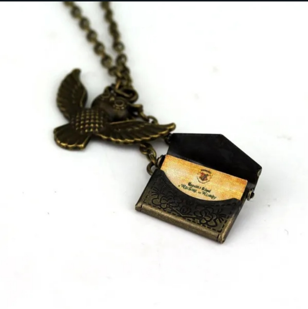 Harry Potter Invitation Necklace